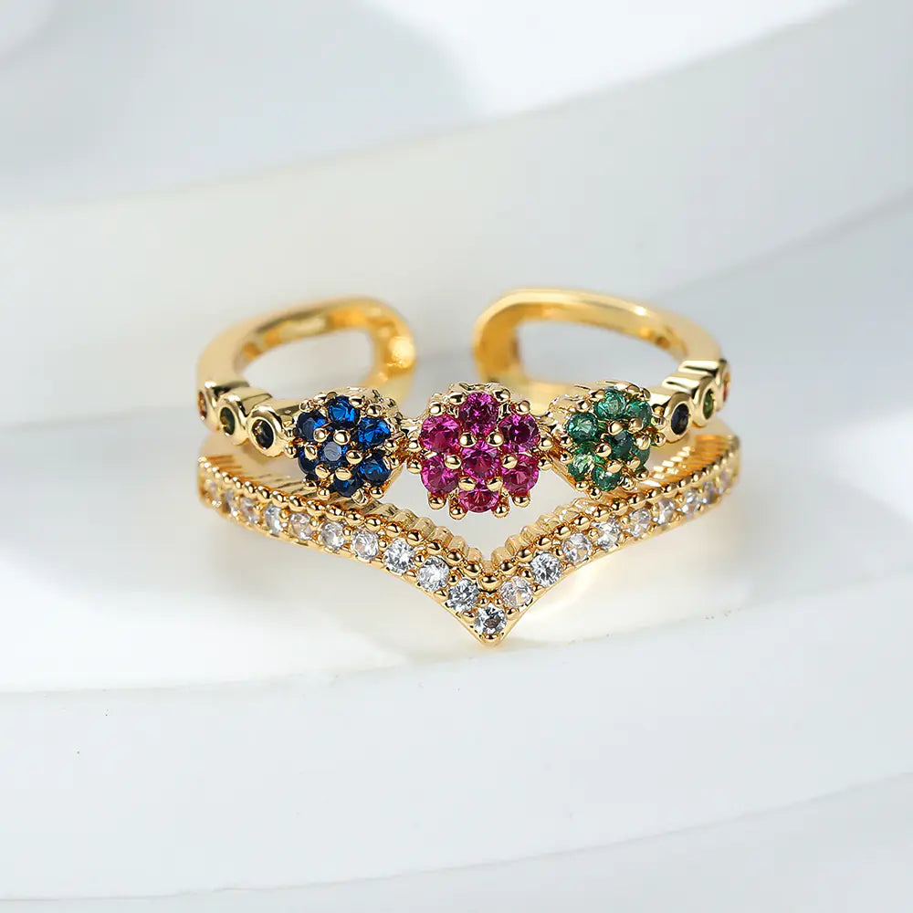 Double-Layer V-Shaped White Diamond Ring