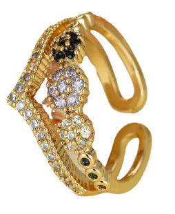 Double-Layer V-Shaped White Diamond Ring