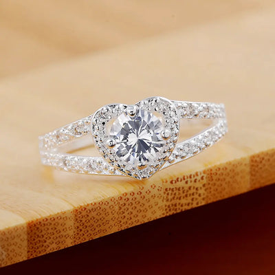 Elegant Heart Ring with Zirconia in 925 Silver